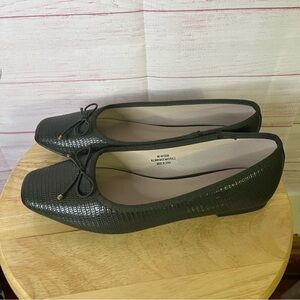 Cato Green Textured Bow‎ Detail Flats Size 8